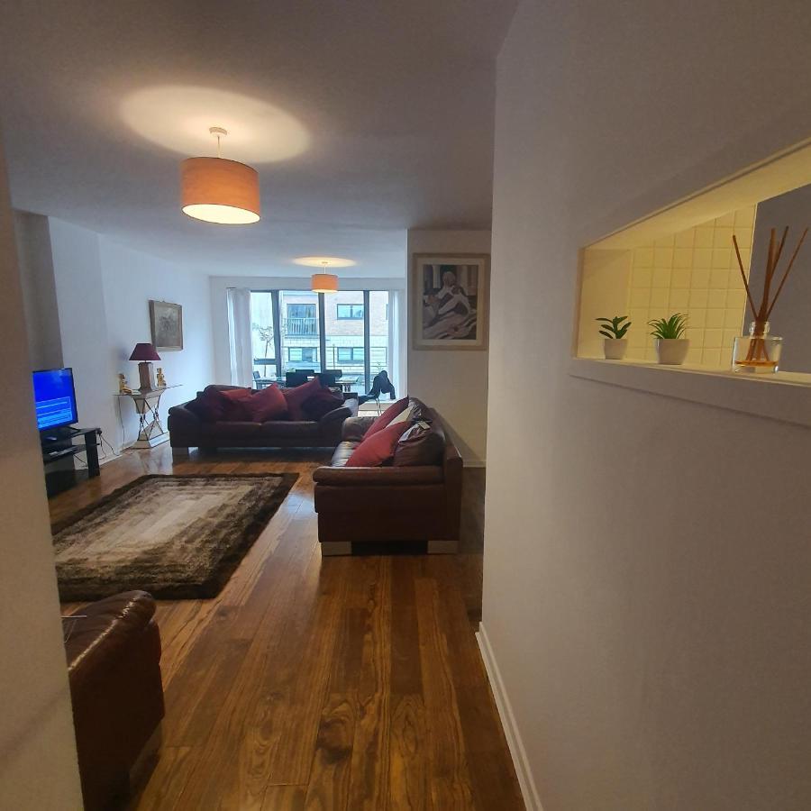 Apartmán Modern Apt @Tramway Theatre Glasgow Exteriér fotografie